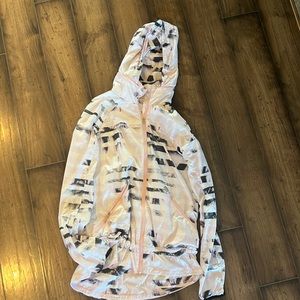 Lululemon lightweight full zip rain coat